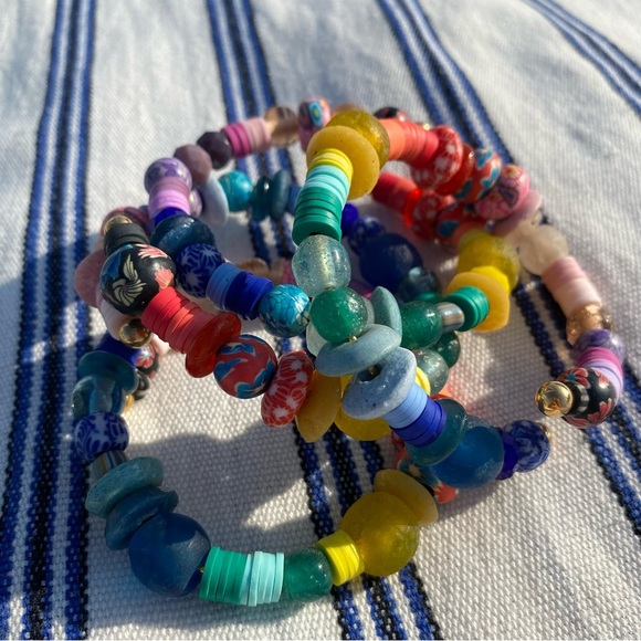 2 piece Handmade bracelet set stack,African glass beads Blue, turquoise,… - Picture 8 of 16